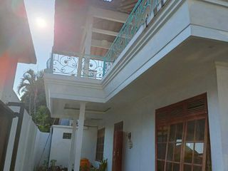 Rumah Lingkungan Perumahan - Sanur
