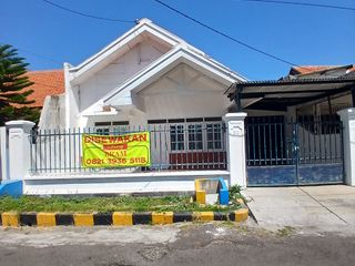 Disewakan Rumah Lokasi Strategis dekat dengan Merr