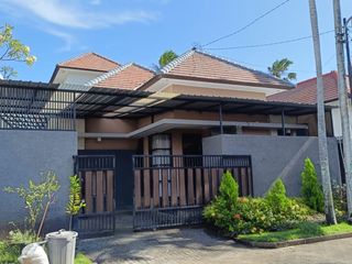 Rumah Semi Villa di Komplek One Gate Sistem Goa Goang Ungasan