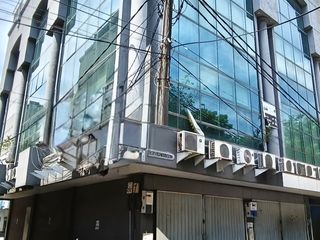Ruko gandeng 2 Hoek dan badan dijual Komplek Royal Sunter  Jakarta