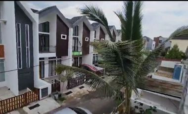 rumah minimalis 2 lantai bandung inten gedebage dkt sumarecon adipura