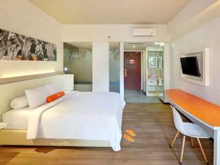 Condotel Hotel Harris Strategis Di Seminyak Kuta Bali S7058