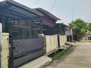 DiJual Cepat 2 unit Rumah Gandeng lokasi strategis Karawang