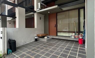 Dijual Rumah Full Furnished di BSD Fleekhauz BSD samping Greenwich BSD