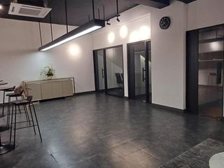 5 BR Rumah untuk cafe, klinik, kantor - commercial area Pakubowono