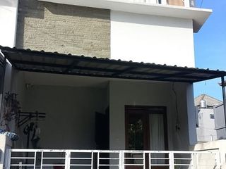 Rumah 2 Lantai Siap Huni Terawat di Dalung Kuta Utara Badung