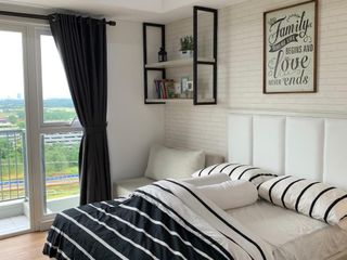 Dijual rugi apartemen studio furnished cocok untuk invest di Casa De Parco BSD