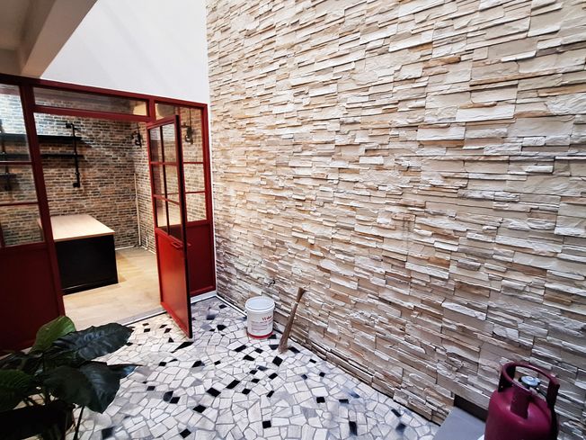 Ipak pantiesdagi qizlarning fotosuratlari