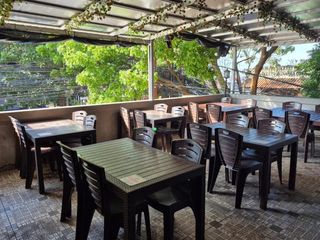 JUAL RUMAH 2 LANTAI COCOK UNTUK CAFE DI MAINROAD SARIJADI