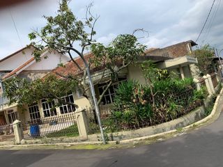 Rumah Hook 285m² di Sekejati Kiaracondong – 5KT Harga Nego