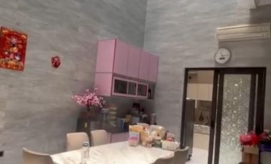 Dijual Rumah Mewah 3 lantai di Citra 3, Kalideres, Jakarta Barat