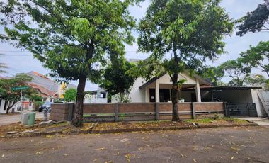 Rumah Posisi Hook Sudah SHM di Gading Serpong