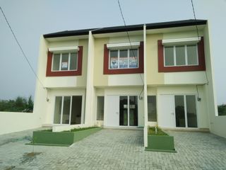 Jual murah rumah minimalis, bangunan kelas 1, tanah luas Taman Sentosa Cikarang