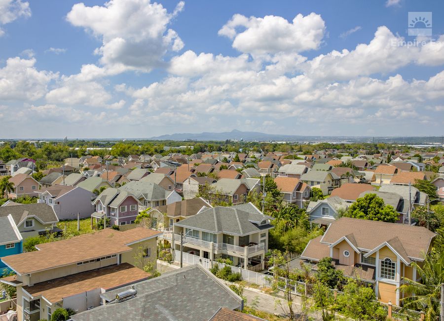 Laguna Belair 2, Don Jose, Santa Rosa, Laguna image 3