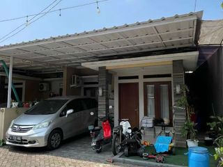 Dijual Rumah Huk Dalam Cluster Dekat Graha Raya