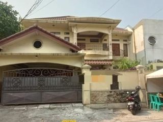 Rumah Lokasi Bagus Investasi Menarik di Cilandak, Jakarta Selatan