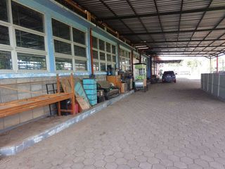Jual Cepat Tanah Plus Gedung Gudang Kokoh Tepi Jalan Besar Kalasan