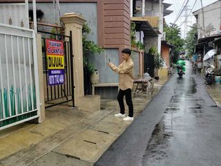 Disewakan bulanan rumah 2lantai cempaka putih