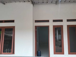 Dijual  Cepat  Rumah tinggal itung tanah di komplek pertamina pondok Ranji Tangerang Selatan, bbs banjir.. harga nego sampai jadi