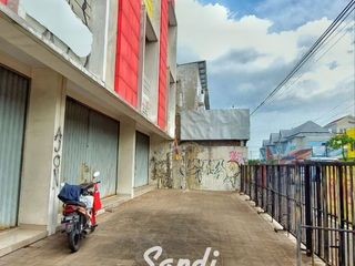 Ruko 3 Lantai Seberang Bank Syariah Indonesia Jl. HOS Cokroaminoto