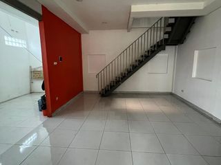 Jl. Suryani Bandung Ruko 3 lantai Terawat Siap Pakai Lokasi Strategis