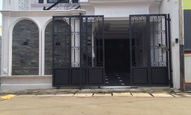Rumah 3lt classic Modern luxury Mewah di Ragunan Jakarta Selatan