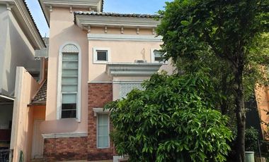Dijual Cepat Cluster Alicante, Semi Furnished Gading Serpong