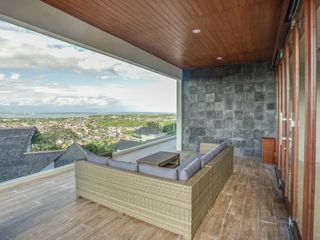 Villa Luxury Ocean View Tiara Nusa Goa Gong Bali