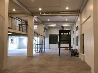 2 Storey Building Commercial/Residential Use for Sale in Brgy. Apolonio Samson Q