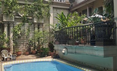 DIJUAL CEPAT MURAH RUMAH MEWAH PRIVATE POOL DI JALAN RAYA ADHIYAKSA LEBAK BULUS