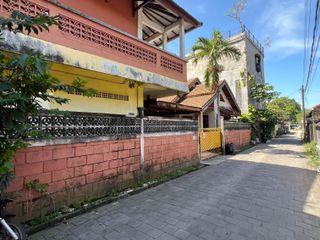 Kost"an Hitung Tanah Lokasi Strategis Sebelah Bandara Kuta