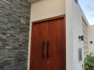 Leasehold - Tranquil villa in Seminyak's dining and entertainment, Bali