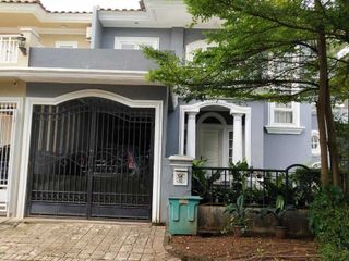 Dijual Rumah Semi Furnished, Cantik di Puspita Loka BSD
