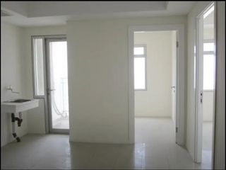 apartemen green lake sunter 2 kamar unfurnish view laut