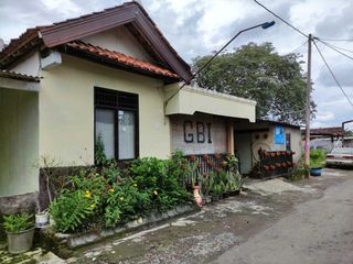 Aset BTN Solo. Rumah tinggal tanah luas di Perum Sri Sejahtera, Kenep, Sukoharjo Kota, Sukoharjo