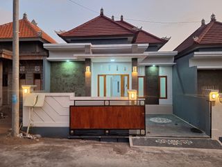 RUMAH BARU 3 KAMAR TIDUR JL. MULAWARMAN ABIANBASE GIANYAR BALI