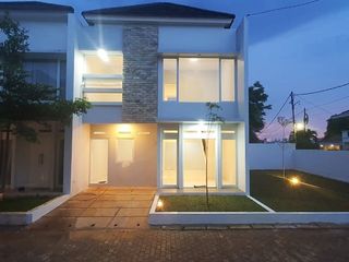 Rumah Bagus Dekat ke Toll JORR di Kavling Deplu, Kreo
