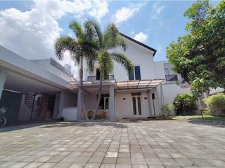 Rumah mewah di kompleks Pepabri Pagesangan