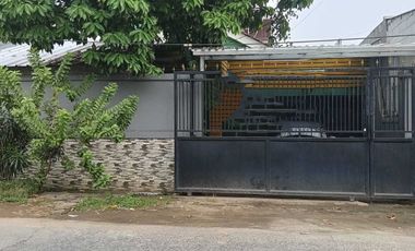 Dijual Rumah Siap Huni, Pinggir Jalan, Cocok Usaha di Karawaci
