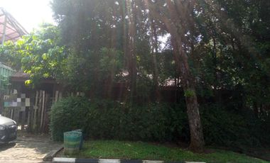 Dijual Rumah Hitung Tanah Posisi Hoek di Puspitaloka BSD