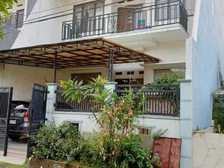 Harga Turun!
Hunian nyaman dengan lokasi strategis, kini lebih terjangkau.
Cocok untuk tinggal maupun investasi jangka panjang . Rumah Siap Huni Di Griya Harapan permai Harapan Indah Bekasi