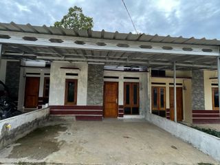 dijual rumah siap huni 2 kamar tidur 155 juta cash Akses Mobil
