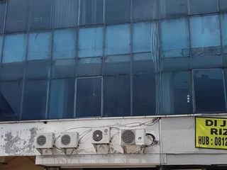 Ruko Kebon Jeruk JakartaBarat 4 LT Rp 1,2 M SHM Siap Pakai Parkir Luas