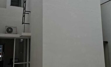 Dijual Rumah 2.5 lantai di Citra 7, Kalideres, Jakarta Barat