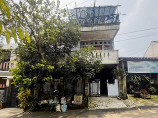 Rumah 2 Lantai Luas & Siap Huni Cocok untuk Keluarga Besar