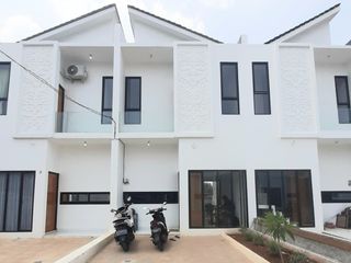 Ready stock rumah 2 lantai minimalis siap huni