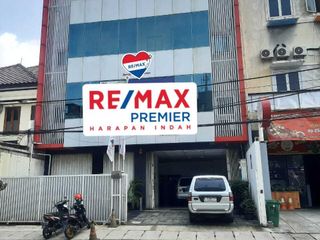 Dijual 2 ruko gandeng /office 3 lantai di kebayoran baru Jakarta selat