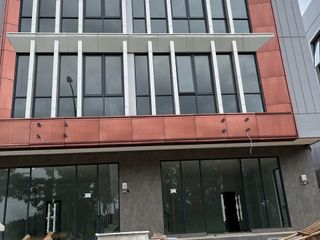 Disewakan Ruko 3 Lantai Front Row Kota Wisata Cibubur