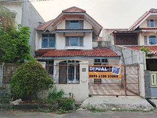Dijual Rumah Mewah 2 lantai Hitung Tanah, Minim Renov Bebas Banjir, Mahkota Simprug