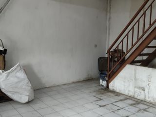 Dijual Cepat! Ruko 3½ Lantai Strategis di Kebayoran Lama